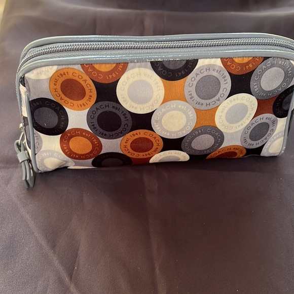Coach cosmetic bag - Picture 11 of 12